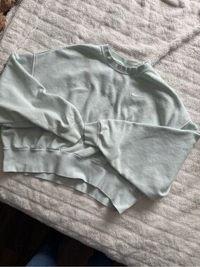 Nike Crewneck Sweatshirt